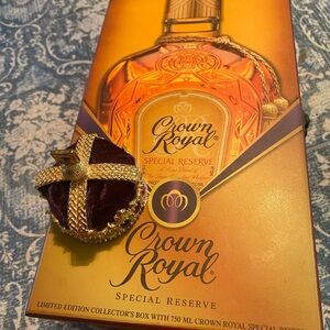 Crown Royal Special Reserve Collectors Box/Gemstone Crown Bottle Topper/Bag